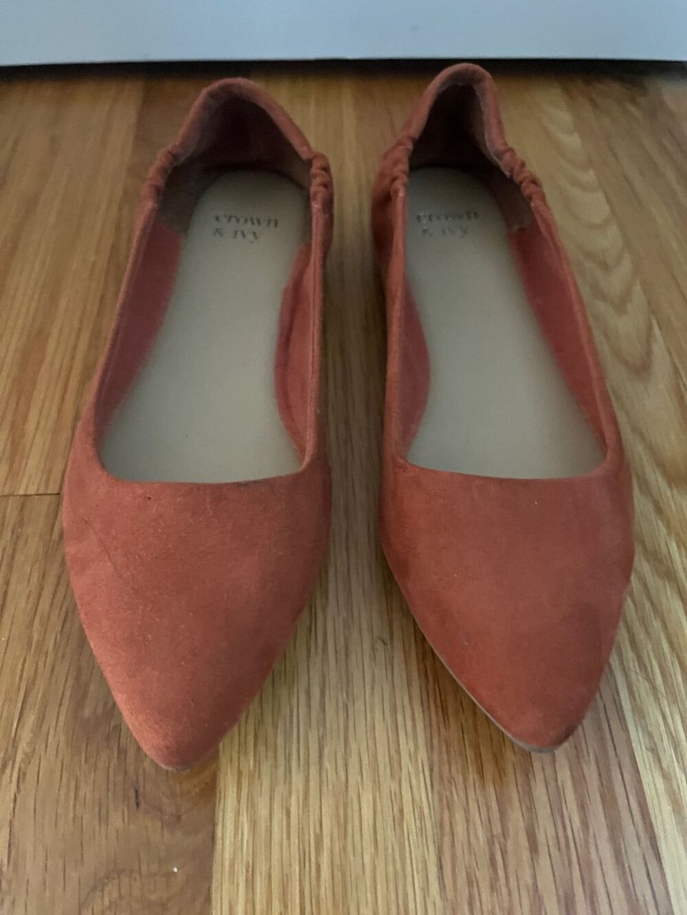 Crown & Ivy Coral Suede Flats - 6